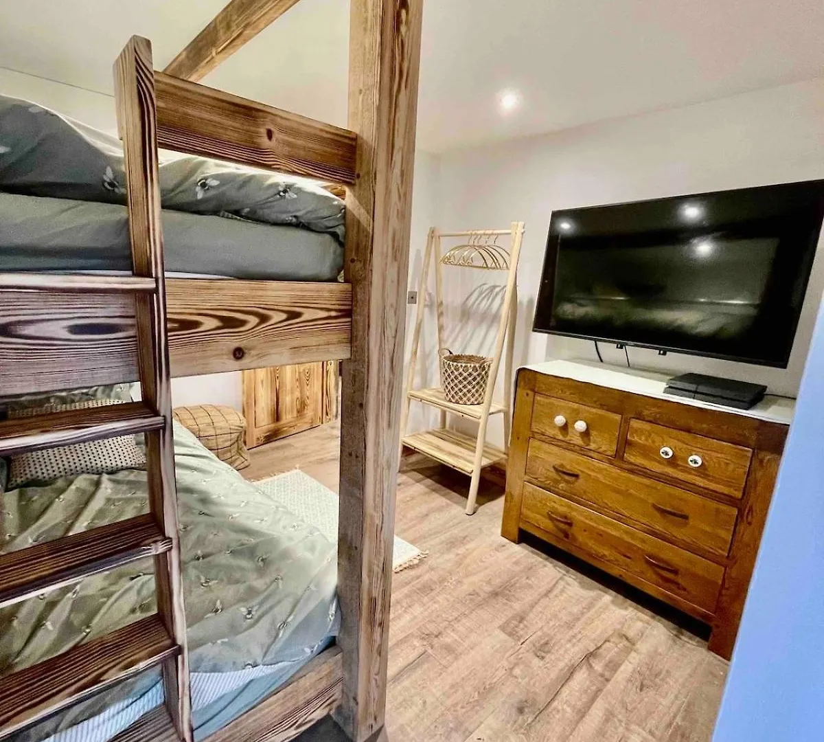 Bumble Cottage In Sedbergh 0*,